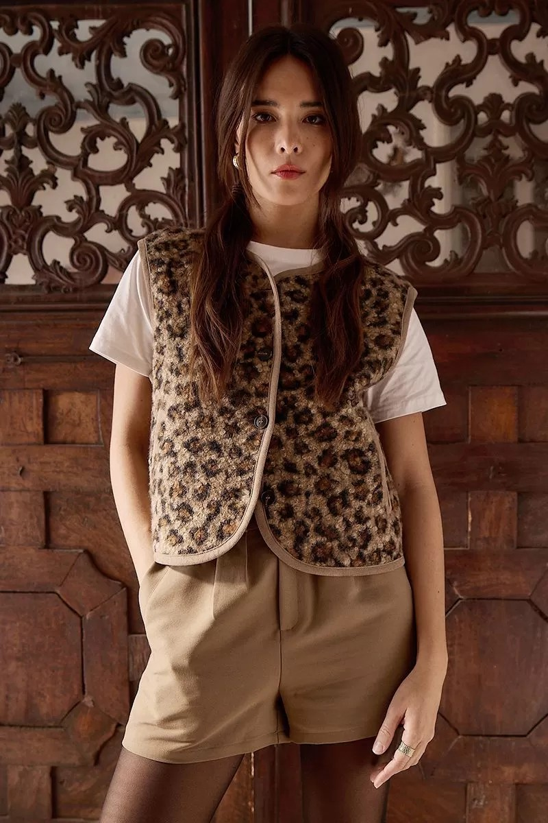 Fur-effect sleeveless jacket vest